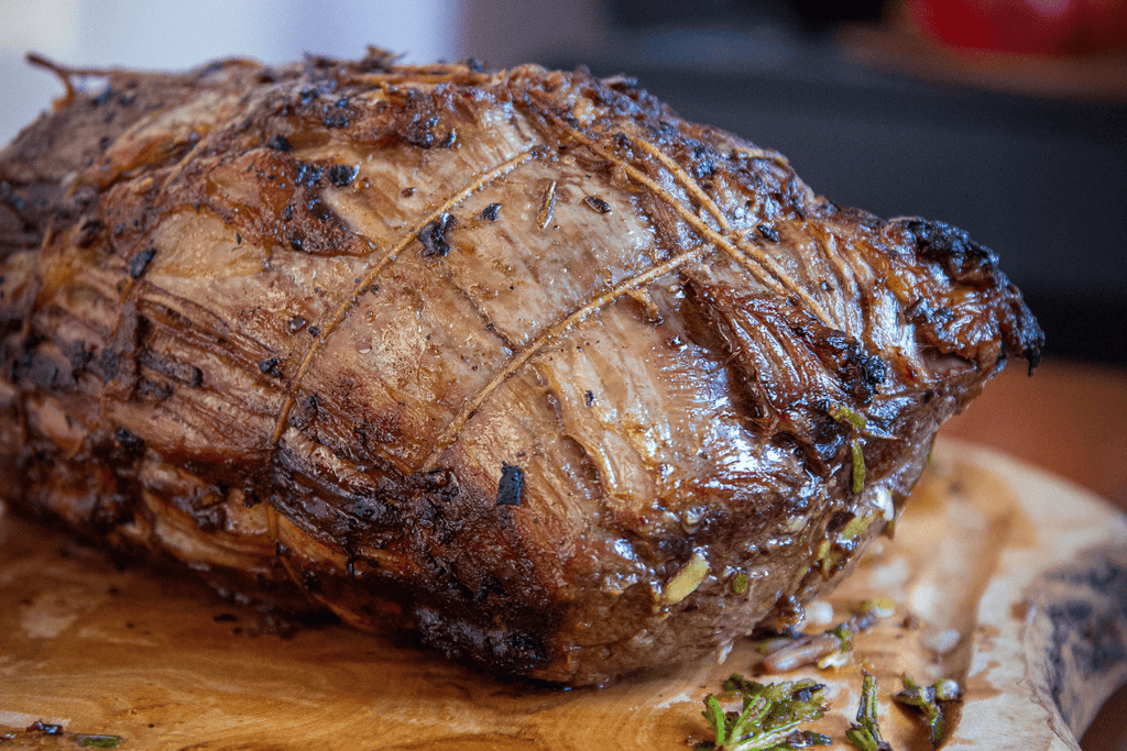What Makes Beef “High Quality”? (Grading, Sourcing & What to Look For)